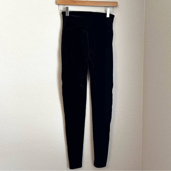 Spanx Women’s Soft Velvet Fabric High Waist Black Leggings, Size Medium - Picture 7 of 12